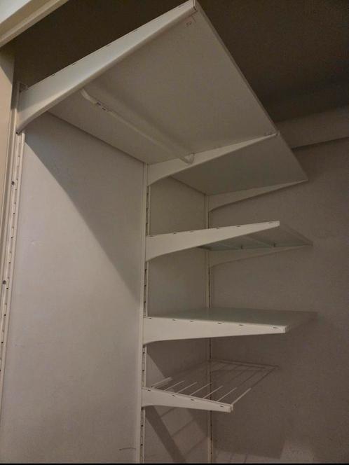Ikea boaxel, Huis en Inrichting, Woonaccessoires | Wandplanken en Boekenplanken, Gebruikt, Ophalen