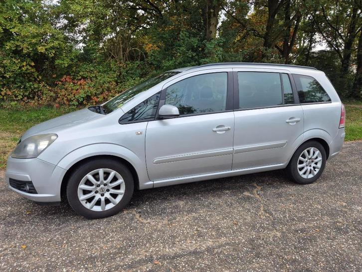 Opel Zafira 1.6  met airco / 7 persoons, Auto's, Opel, Particulier, Zafira, Airconditioning, Centrale vergrendeling, Dakrails