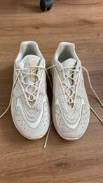 Zgan! Adidas Ozelia sneakers maat 42 2/3, Ophalen of Verzenden, Zo goed als nieuw, Overige typen, Adidas