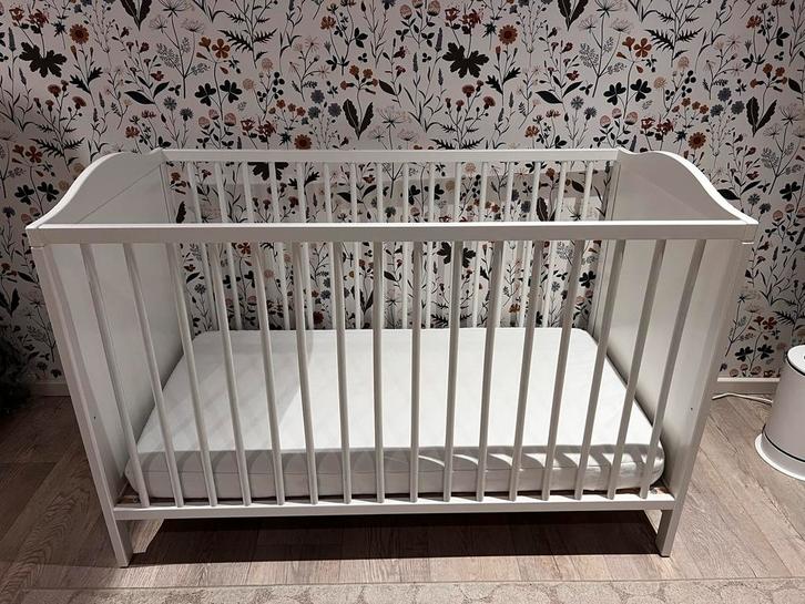 Ledikant 120x60, Kinderen en Baby's, Babywiegjes en Ledikanten, Zo goed als nieuw, Ledikant, Ophalen