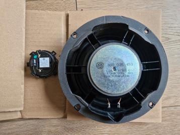 Originele Autospeakers uit VW Arteon beschikbaar voor biedingen