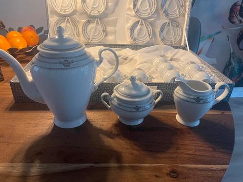 Porseleinen koffie/theeset Gioielli da Tavola 15 delig, Huis en Inrichting, Keuken | Servies, Nieuw, Kop(pen) en/of Schotel(s)