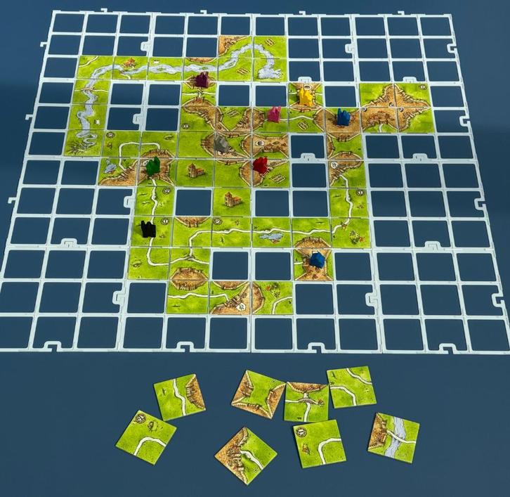 Carcassonne Tile Grid Pack (16 grids + houder), Hobby en Vrije tijd, Gezelschapsspellen | Overige, Nieuw, Een of twee spelers