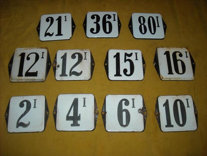 oud huisnummer een hoog 2 4 6 10 12 15 16 21 36 80 éénhoog I, Antiek en Kunst, Antiek | Emaille, Ophalen of Verzenden