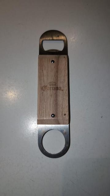Corona Flesopener Hout/Metaal beschikbaar voor biedingen