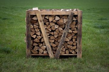 Ovengedroogd haardhout/kachel hardhout mix – strak gestapeld beschikbaar voor biedingen