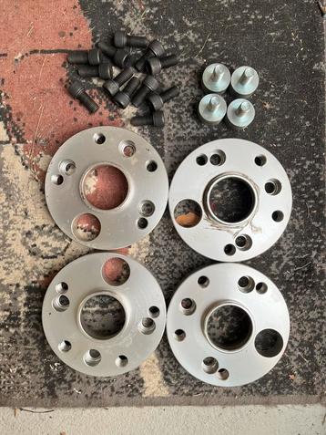 4x adapters 4x100 naar 5x112 van 20mm velgen beschikbaar voor biedingen