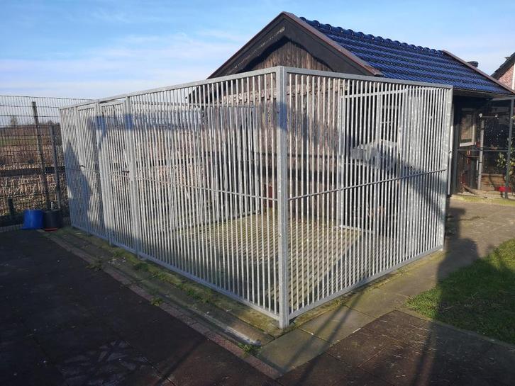Honden kennel 600x400cm en binnen ren, Dieren en Toebehoren, Hondenhokken, Zo goed als nieuw, Hondenkennel, 100 cm of meer, 110 cm of meer