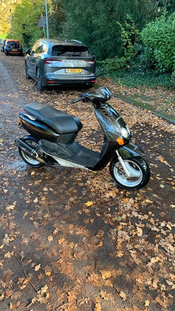 Yamaha neos 70cc, Fietsen en Brommers, Scooters | Yamaha, Gebruikt, Neo's, Maximaal 45 km/u, Benzine, Ophalen