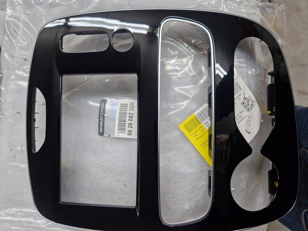 Radio carkit Renault clio origineel vanaf 2015 2019, Auto diversen, Autoradio's, Ophalen of Verzenden