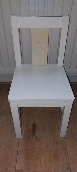 Ikea stevig kinderstoeltje beschikbaar voor biedingen