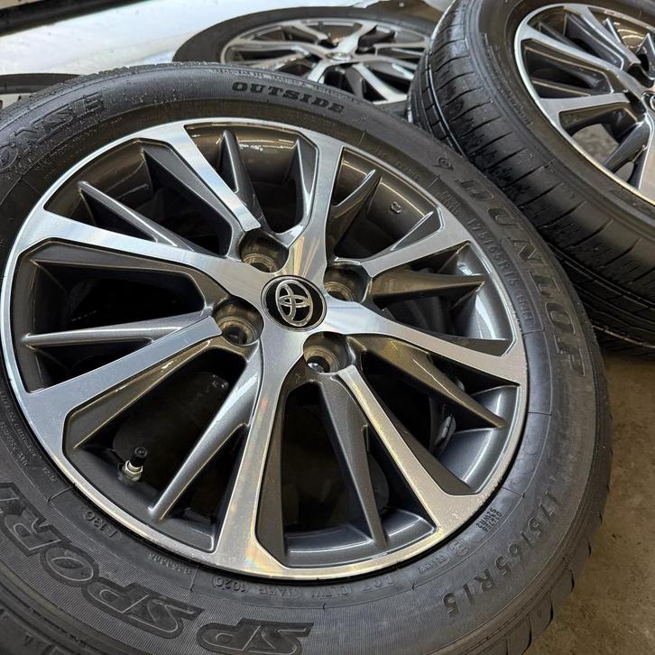 4x100 OEM Toyota Yaris 15" Velgen ZMR TPMS i20 Picanto Swift, Auto-onderdelen, Banden en Velgen, Banden en Velgen, Zomerbanden