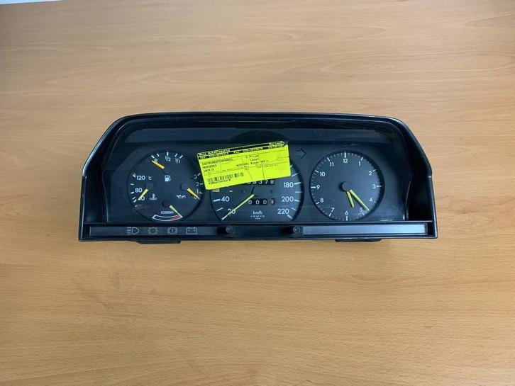 kilometerteller mercedes 190 benzine W201 2015421206, Auto-onderdelen, Dashboard en Schakelaars, Mercedes-Benz, Gebruikt, Ophalen of Verzenden