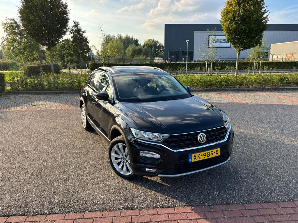 Volkswagen T-Roc 1.5 TSI 150pk 7DSG Aut Pano Cruise Navi LA, Auto's, Volkswagen, Automaat, Zwart, Particulier, T-Roc