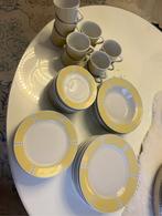 Heel mooi groot servies, Huis en Inrichting, Keuken | Servies, Ophalen of Verzenden, Zo goed als nieuw, Overige stijlen, Porselein