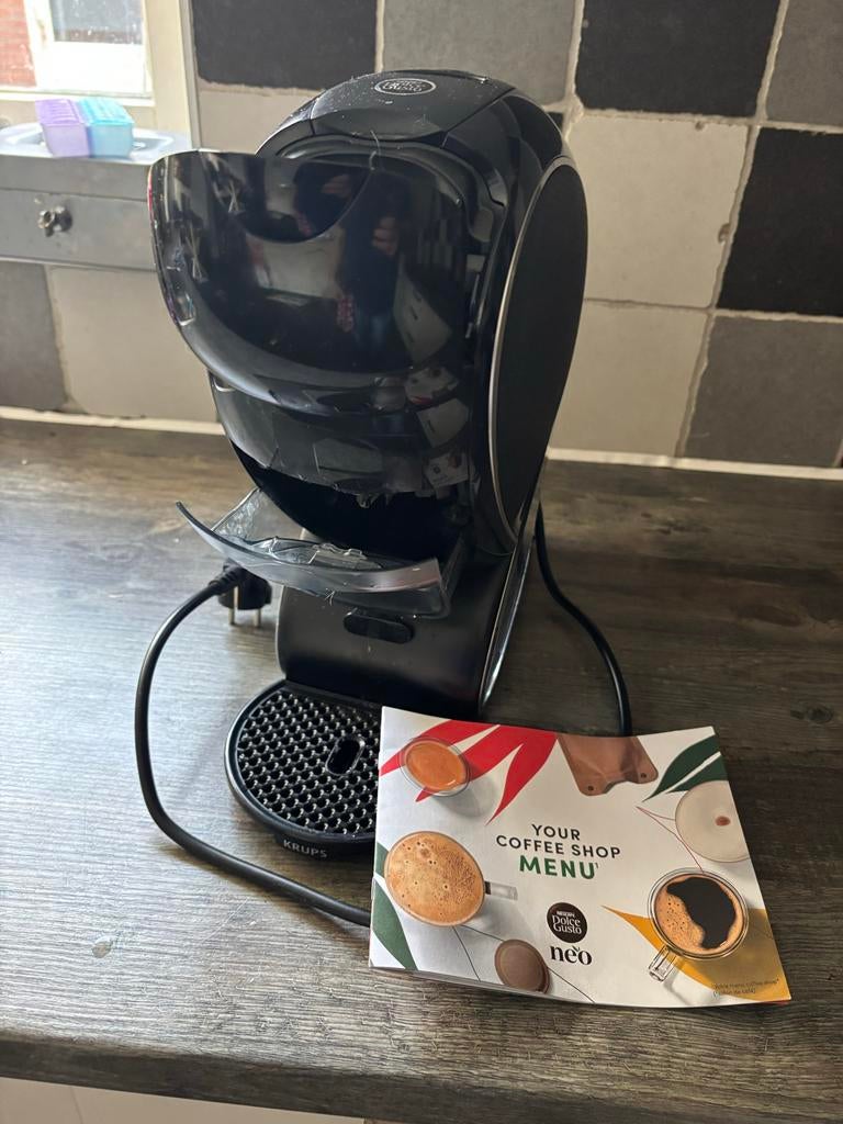 Dolce Gusto Neo - Paar maanden oud, Koffiemachine, Ophalen of Verzenden, Zo goed als nieuw, 1 kopje
