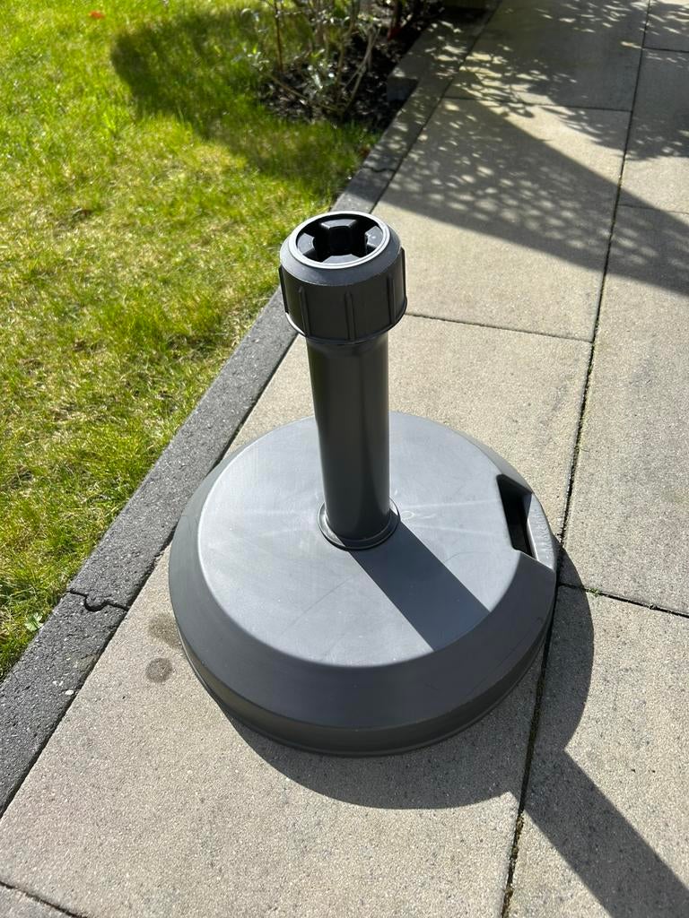 Te koop: parasolvoet betongevuld, Tuin en Terras, Ophalen, Zo goed als nieuw, Minder dan 1 meter, Parasolvoet