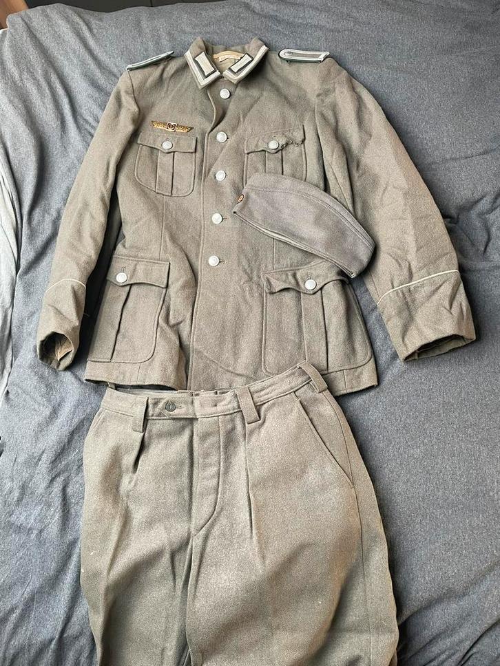 Koude Oorlog NVA unterfeldwebel cap, jas en broek, Verzamelen, Militaria | Algemeen, Landmacht, Kleding of Schoenen, Duitsland