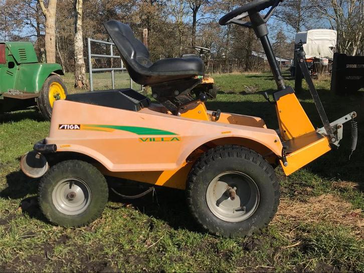 2 X Stiga Villa zitmaaier aangeboden, Tuin en Terras, Zitmaaiers, Gebruikt, 90 tot 120 cm, Elektrische starter, Mulchfunctie, Ophalen