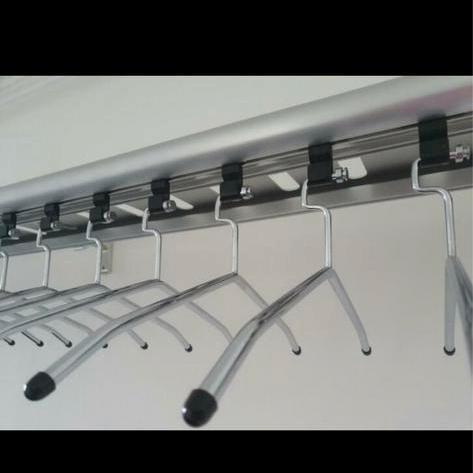 Professionele kapstok 4 meter voor zakelijk gebruik, Huis en Inrichting, Woonaccessoires | Kapstokken, Gebruikt, Wandkapstok, Minder dan 100 cm