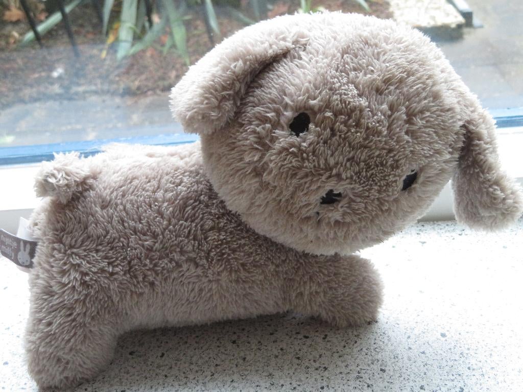 Hond Snuffie merk Tiamo vriendje van Nijntje licht bruin, Ophalen of Verzenden, Zo goed als nieuw, Hond