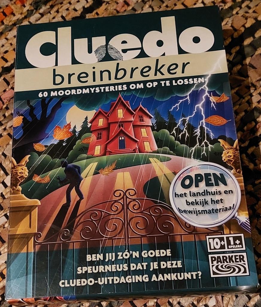 Cluedo Breinbreker: 60 Moordmysteries om op te lossen, Parker, Ophalen of Verzenden, Zo goed als nieuw, Vijf spelers of meer