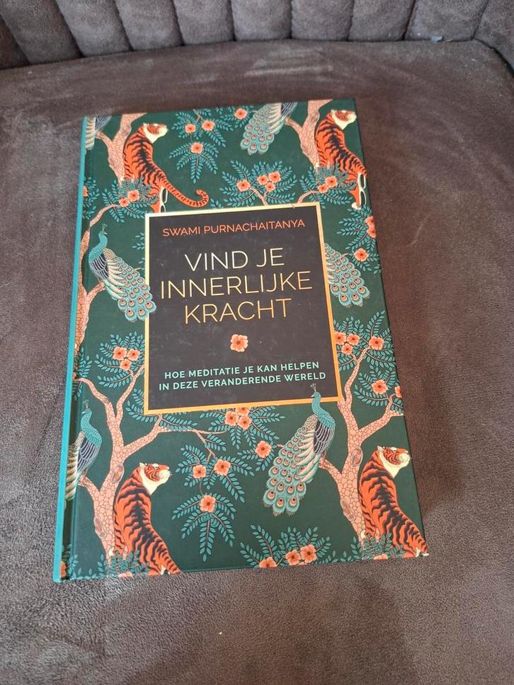 Vind je Innerlijke Kracht - Swami Purnachaitanya, Boeken, Esoterie en Spiritualiteit, Zo goed als nieuw, Instructieboek, Meditatie of Yoga