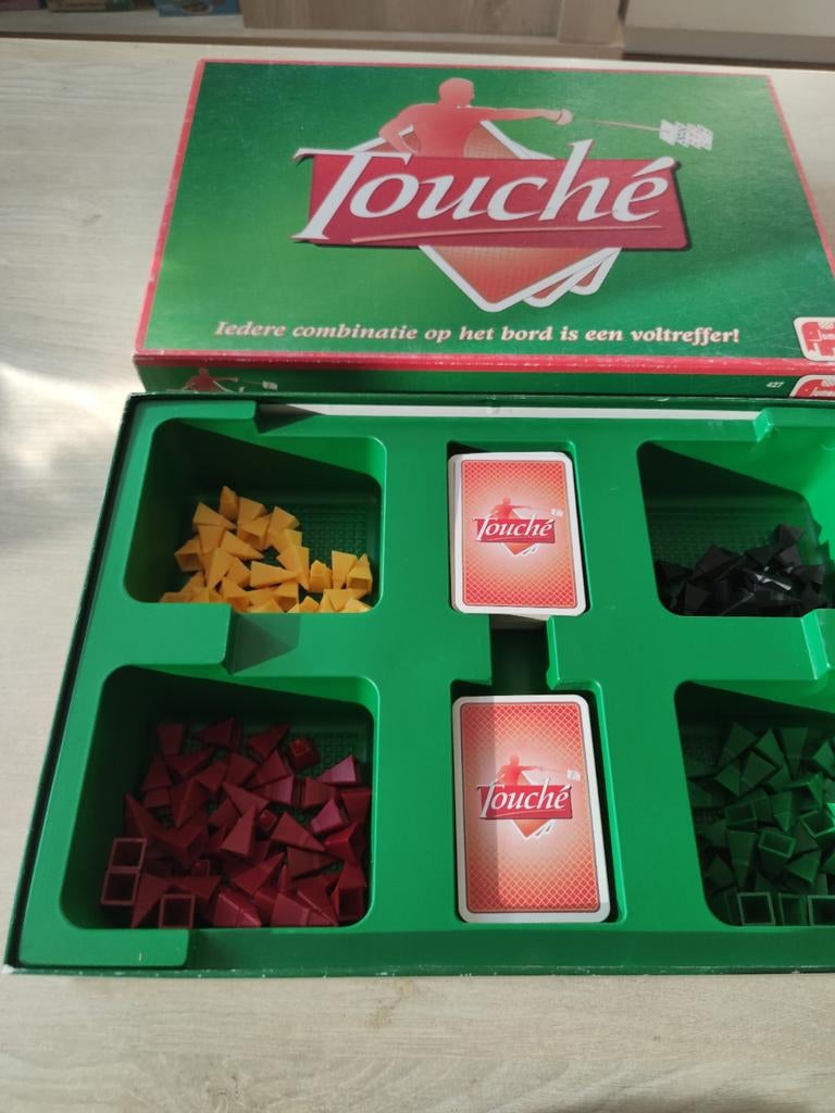 Touche bordspel - Klassiek familiekaartspel, Hobby en Vrije tijd, Gezelschapsspellen | Bordspellen, Ophalen of Verzenden, Drie of vier spelers
