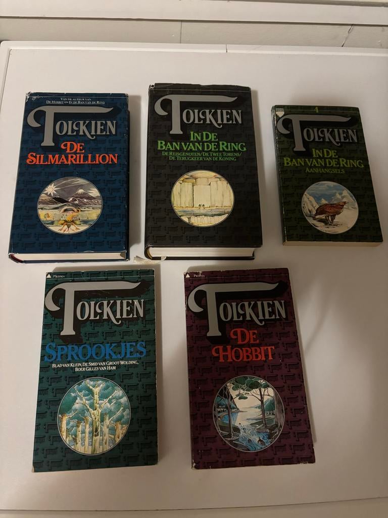 J.R.R. Tolkien boeken: Silmarillion, In de Ban van de Ring e, Boeken, Ophalen of Verzenden, Gelezen