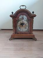 Antieke noten hout john smith tafelklok in goede staat, Ophalen of Verzenden