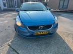 Volvo V40 2.0 T2 122PK 2015 Blauw, Auto's, Volvo, Voorwielaandrijving, Stof, 4 cilinders, Blauw