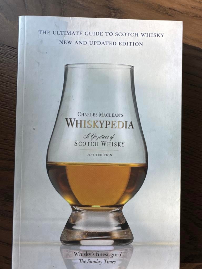 Charles Maclean's Whiskypedia, Ophalen of Verzenden, Zo goed als nieuw