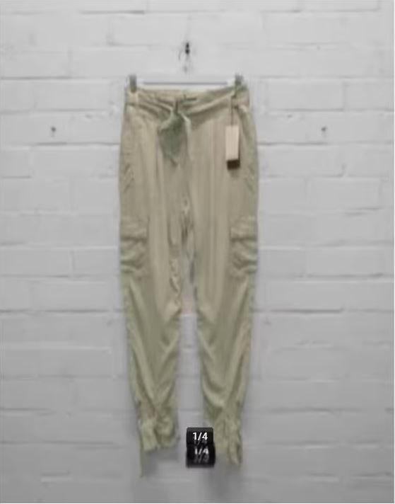 Betty Barclay - Prachtige cargo broek maat 38 & 40 - Nieuw, Kleding | Dames, Broeken en Pantalons, Nieuw, Maat 38/40 (M), Groen