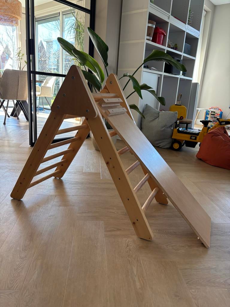 Houten Klimrek met Glijbaan - Montessori Speelgoed, Ophalen, Zo goed als nieuw