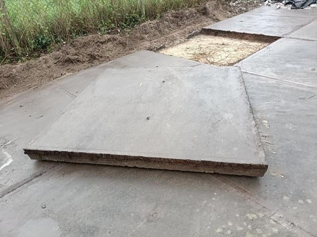 Gebruikte betonplaten 200x200x14 originele stelcon., Ophalen of Verzenden, Gebruikt, Beton, Overige typen