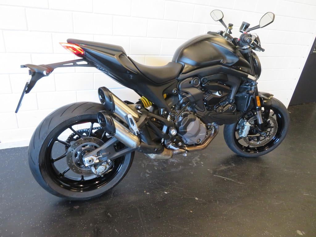 Ducati MONSTER 937 + 950 BLACK EDITION! (bj 2021), 950 cc, Bedrijf, Naked bike