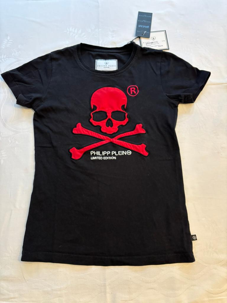Philipp plein zwart shirt met rode schedel maat 140-146!, Philipp Plein, Jongen of Meisje, Ophalen of Verzenden, Zo goed als nieuw