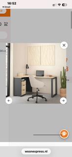 Nieuw bureau van Woonexpress, Ophalen, Nieuw, Bureau