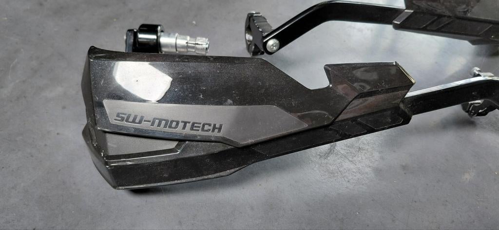 Universele handbeschermers SW-Motech zo goed als nieuw, Motoren, Ophalen of Verzenden, Zo goed als nieuw
