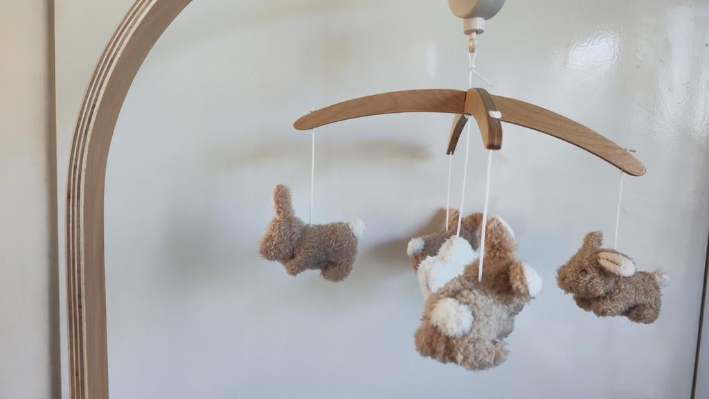 Little Dutch Baby Bunny Muziekmobiel, Kinderen en Baby's, Ophalen of Verzenden, Zo goed als nieuw, Mobiel, Met geluid