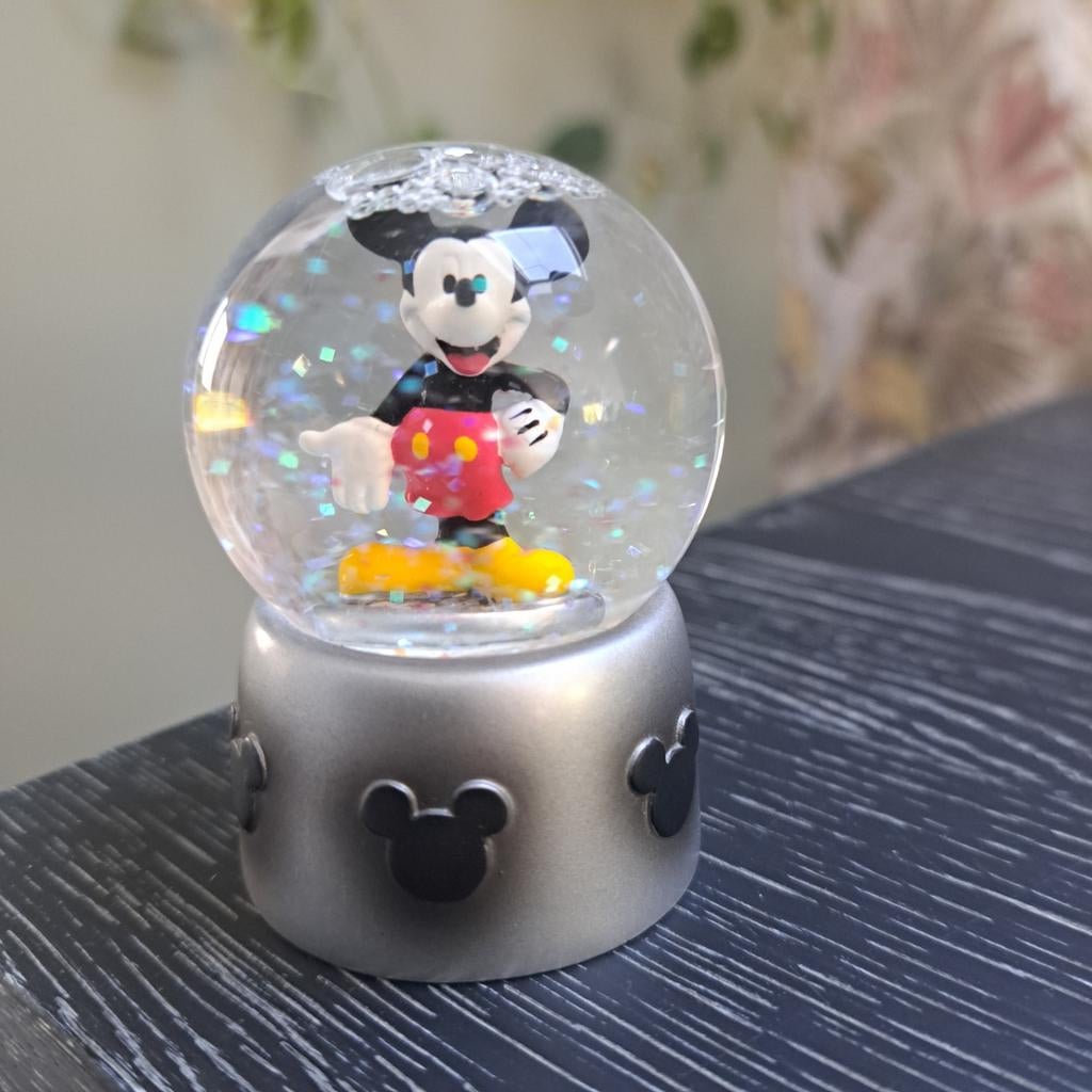 Mickey Mouse Sneeuwbol, Ophalen of Verzenden, Mickey Mouse, Zo goed als nieuw, Beeldje of Figuurtje