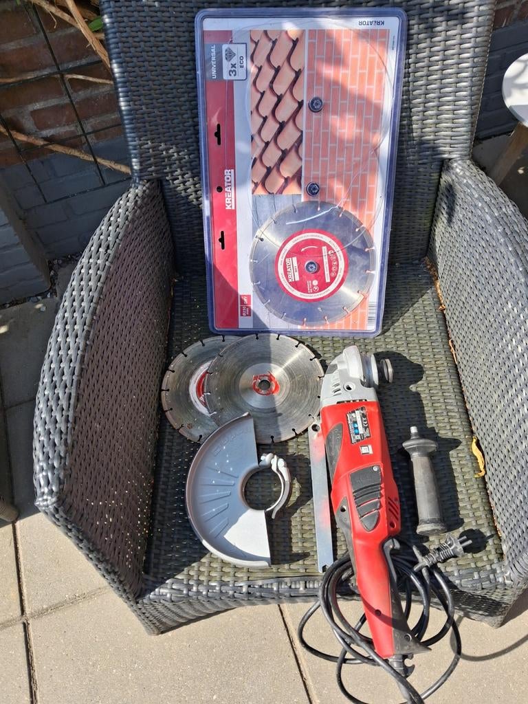 Einhell TE-AG 230/2000 haakse slijper met diamantbladen, Ophalen