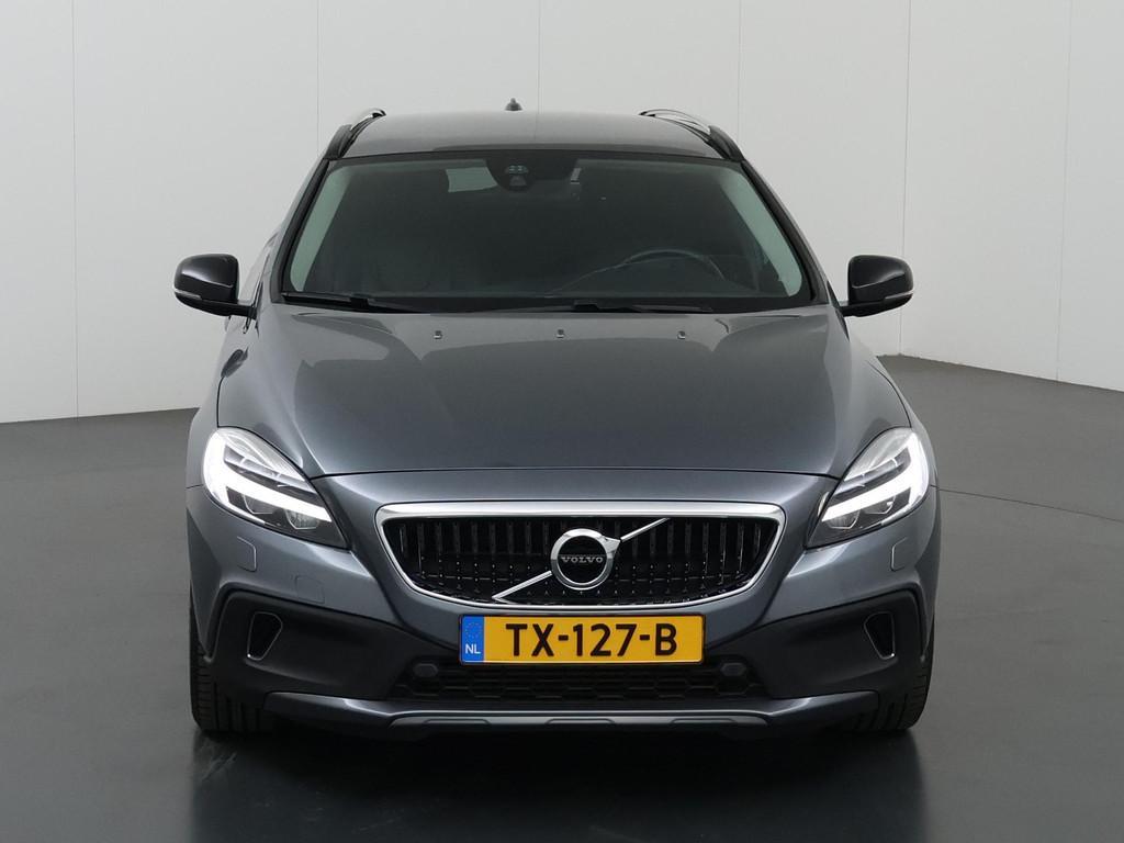 Volvo V40 Cross Country 2.0 T3 Summum | Trekhaak | Panoramad, Auto's, Volvo, Voorwielaandrijving, Gebruikt, 4 cilinders, Leder