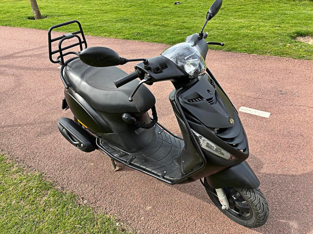 Piaggio Zip 2020, Ophalen, Gebruikt, Benzine, Zip
