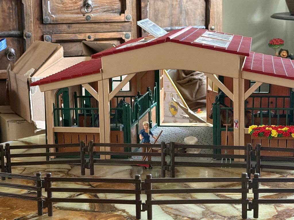 Schleich paardenstal met accessoires, Ophalen of Verzenden, Gebruikt, Jongen of Meisje