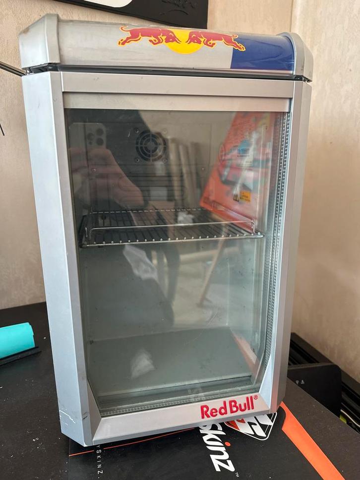 Red Bull Mini Koelkast - Compact en Stijlvol, Witgoed en Apparatuur, Koelkasten en IJskasten, Gebruikt, Zonder vriesvak, Minder dan 75 liter
