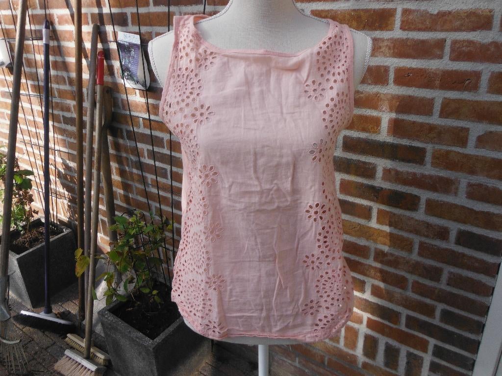 leuke zalmroze opengewerkte top, mt S van LOFT, Kleding | Dames, Verzenden, Zo goed als nieuw, Roze, LOFTT