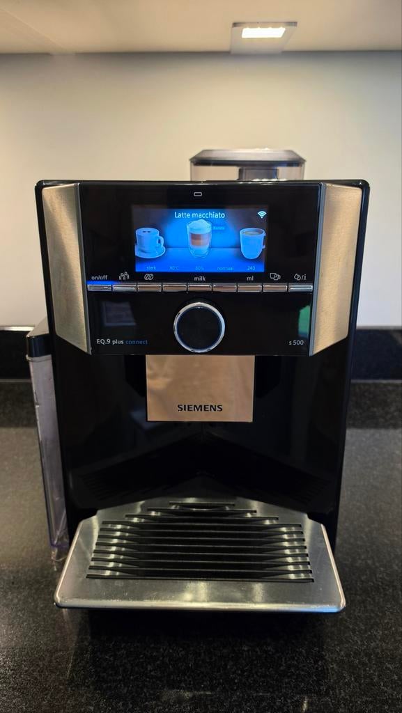 Siemens EQ9 Plus S500 Connect - Barista -, Ophalen, Afneembaar waterreservoir, 10 kopjes of meer, Koffiemachine