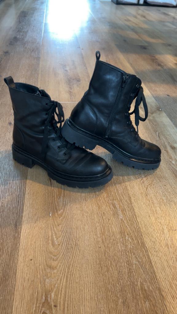 Lere laarsjes, Kleding | Dames, Schoenen, Ophalen, Zo goed als nieuw, Zwart