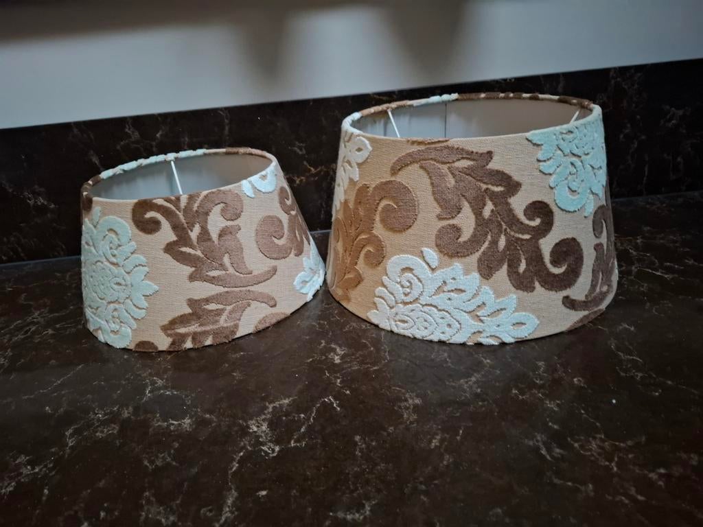 tk: zgan. luxe LAMPENKAPPEN beige/turkoois/taupe 2 maten., Huis en Inrichting, Lampen | Lampenkappen, Luxe barok., 25 tot 50 cm